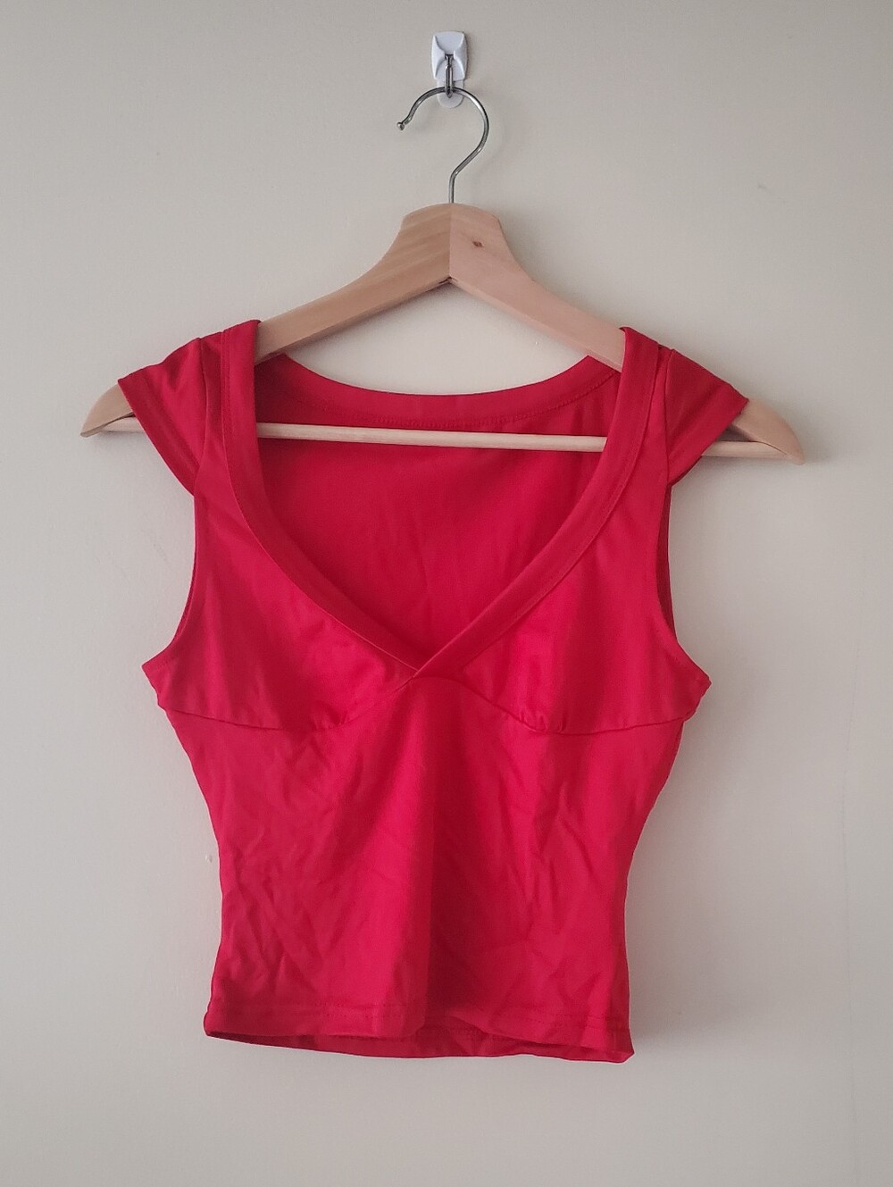 Women’s Red V-Neck Sleeveless Top